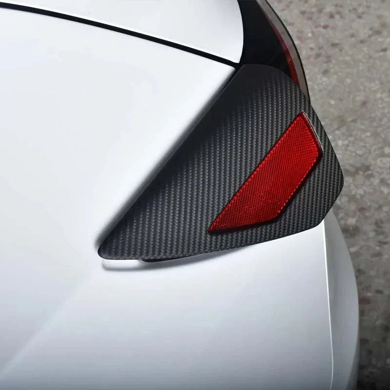 Carbon Fiber Charging Port Protective Cover for Tesla Model 3 Highland / Model Y Juniper Matte