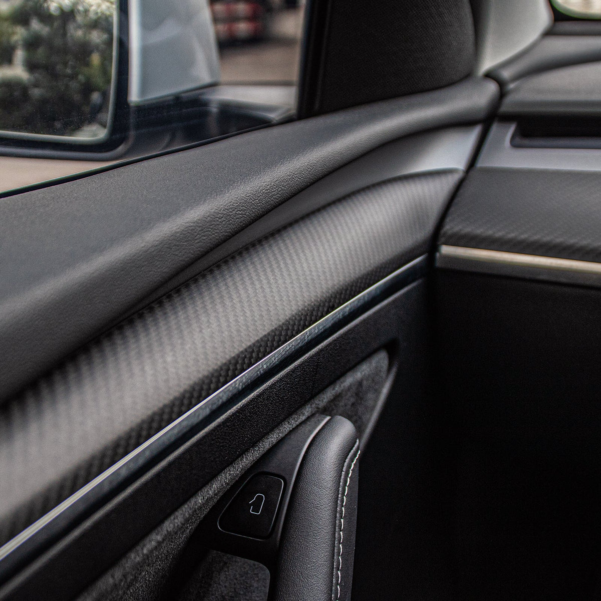 Tesla Model 3/Y Carbon Fiber Door Panel Trim (2pcs)